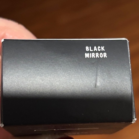 MAC -Paint Pot- Black Mirror Box - Picture 2 of 3